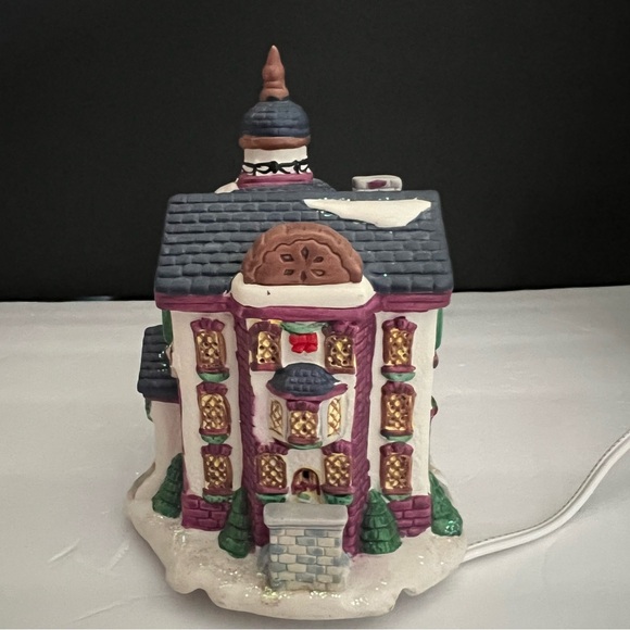 Vintage Ceramic Christmas Church Holiday Village Lighted Building House - Picture 8 of 11